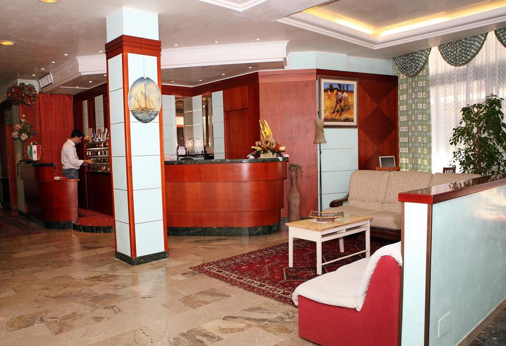 Hotel American Lido di Jesolo Exterior photo